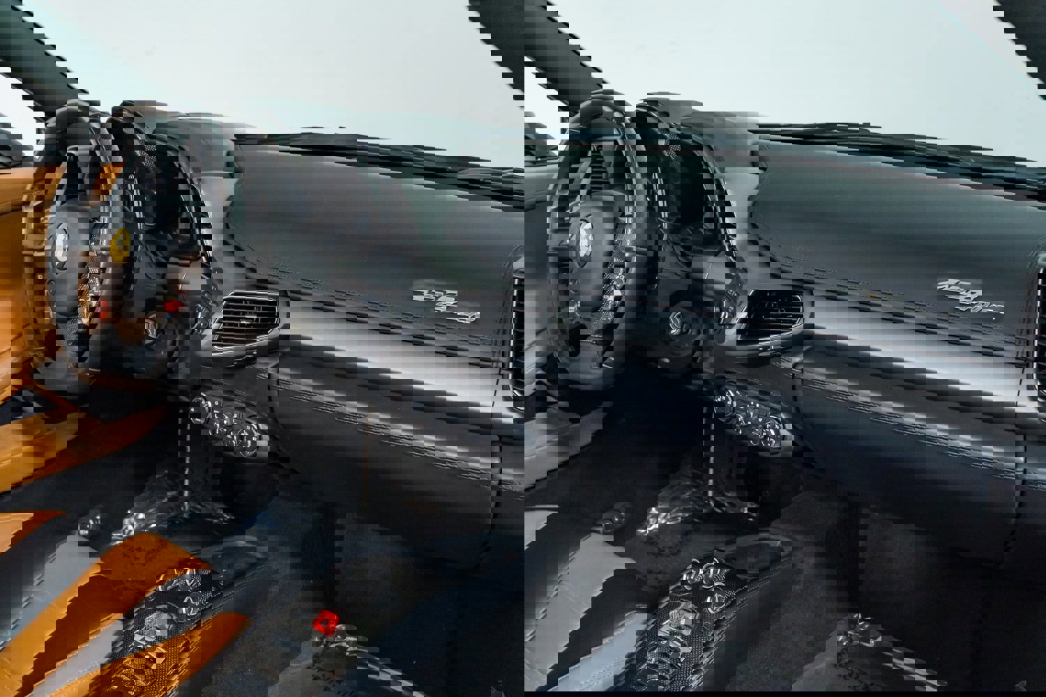 Used 2014 Ferrari 458 Spider image 33