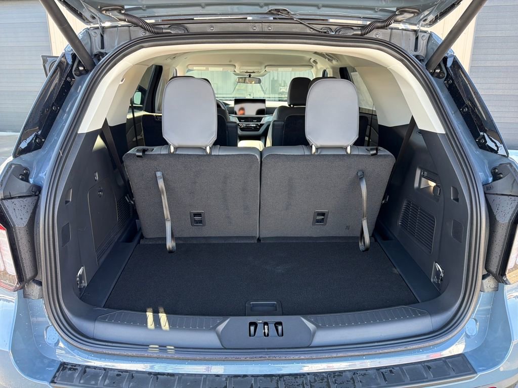 New 2026 Ford Explorer Active image 15