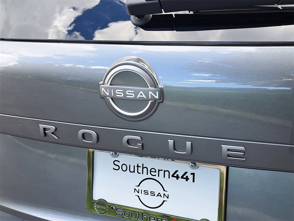 New 2026 Nissan Rogue SV image 9