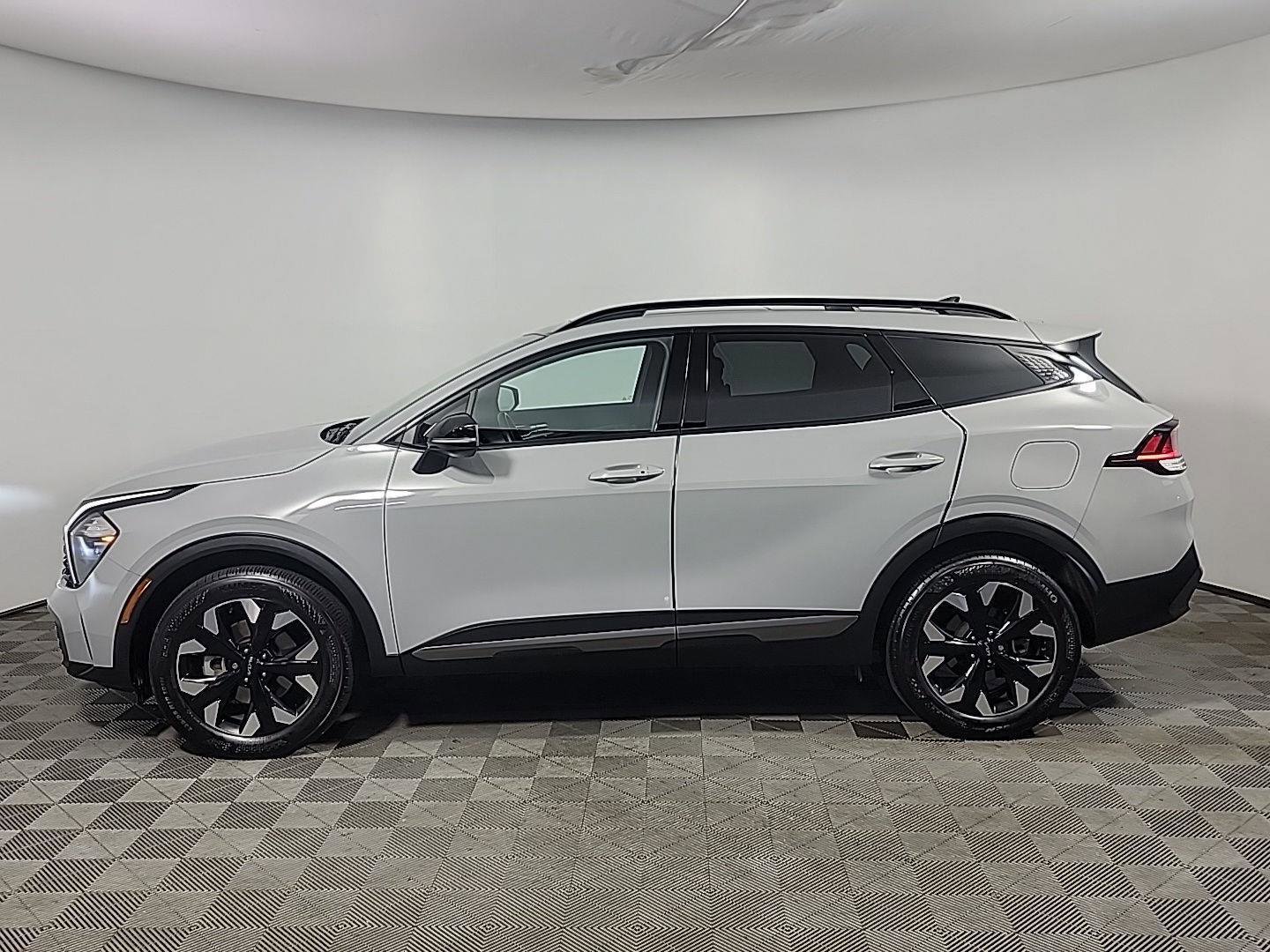 Used 2023 Kia Sportage X-Line w/ X-Line Premium Package image 12