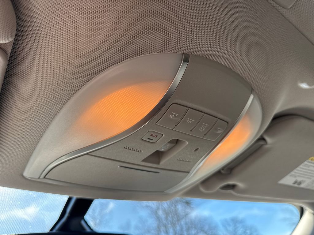 Used 2019 INFINITI QX60 Luxe w/ Essential Package image 31