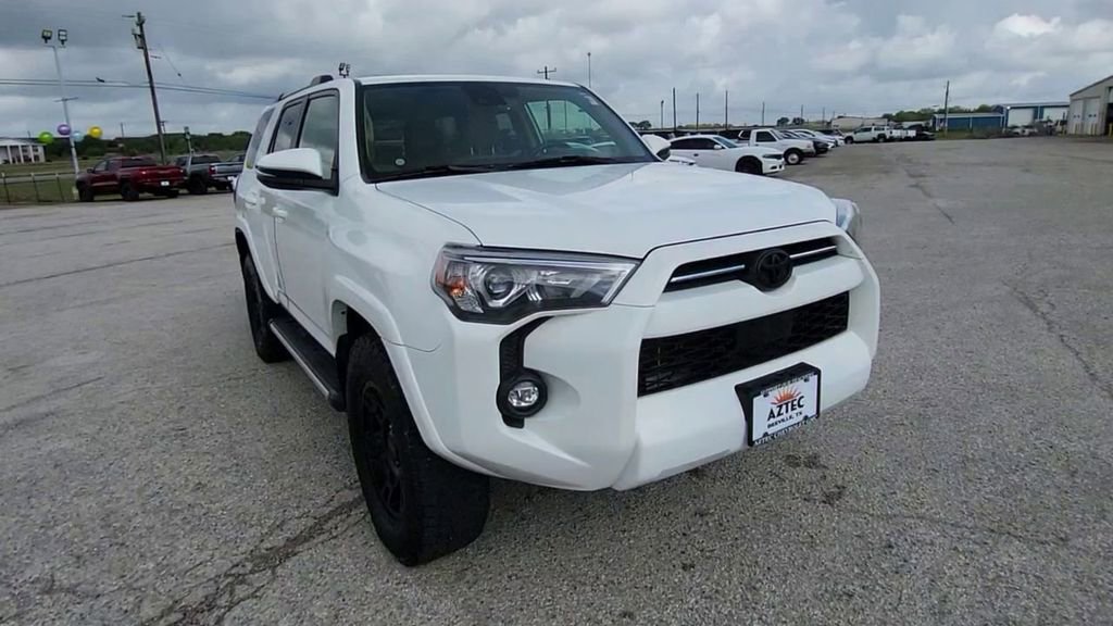 Used 2023 Toyota 4Runner SR5 Premium w/ Moonroof Package AWD/4WD image 2