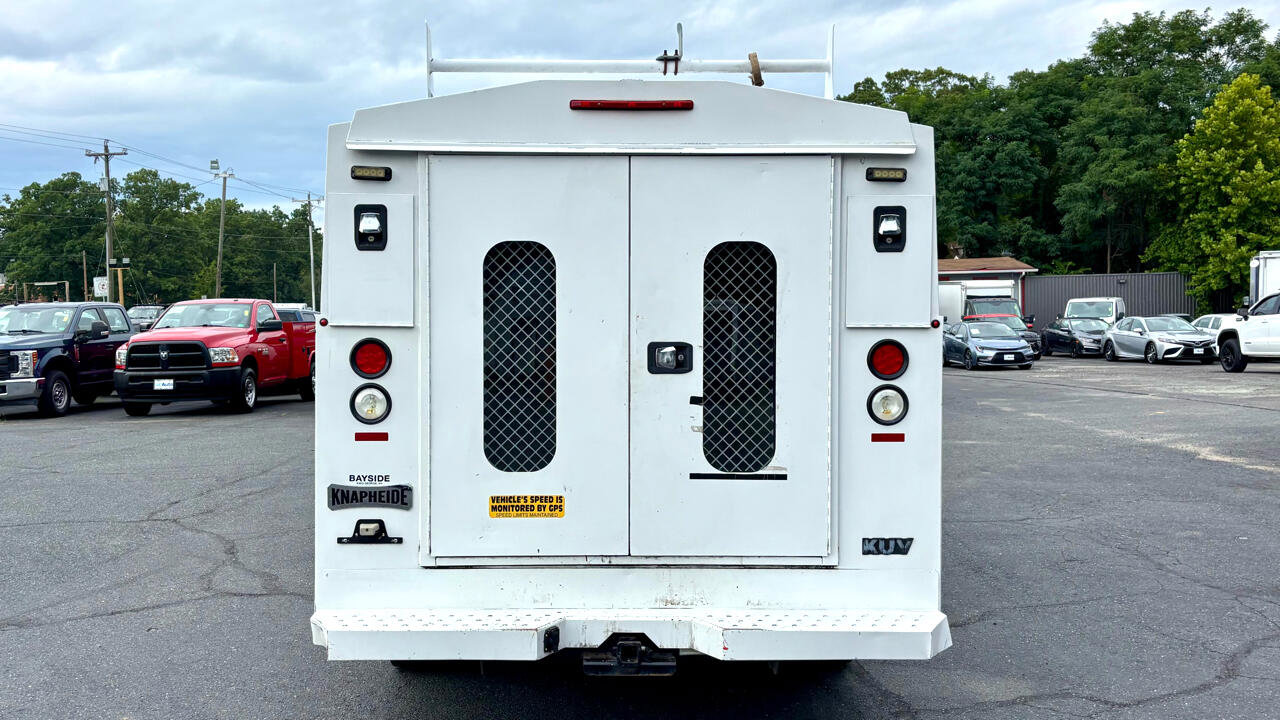 Used 2017 Ford Transit 350 138 w/ Interior Upgrade Package image 7