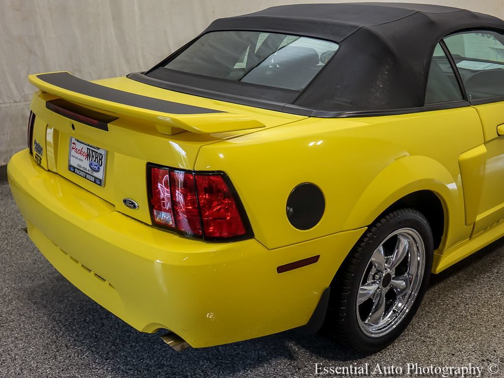 Used 2001 Ford Mustang GT RWD image 7