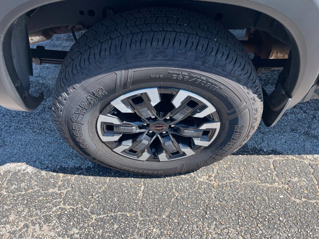 Used 2024 Nissan Frontier PRO-4X AWD/4WD image 43