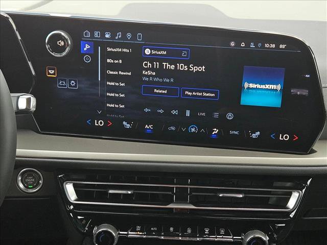 New 2026 Chevrolet Traverse LT w/ LPO, Floor Liner Package FWD image 12