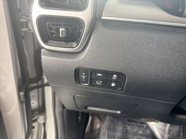 Used 2022 Kia Sorento SX w/ Panoramic Sunroof Package AWD/4WD image 14