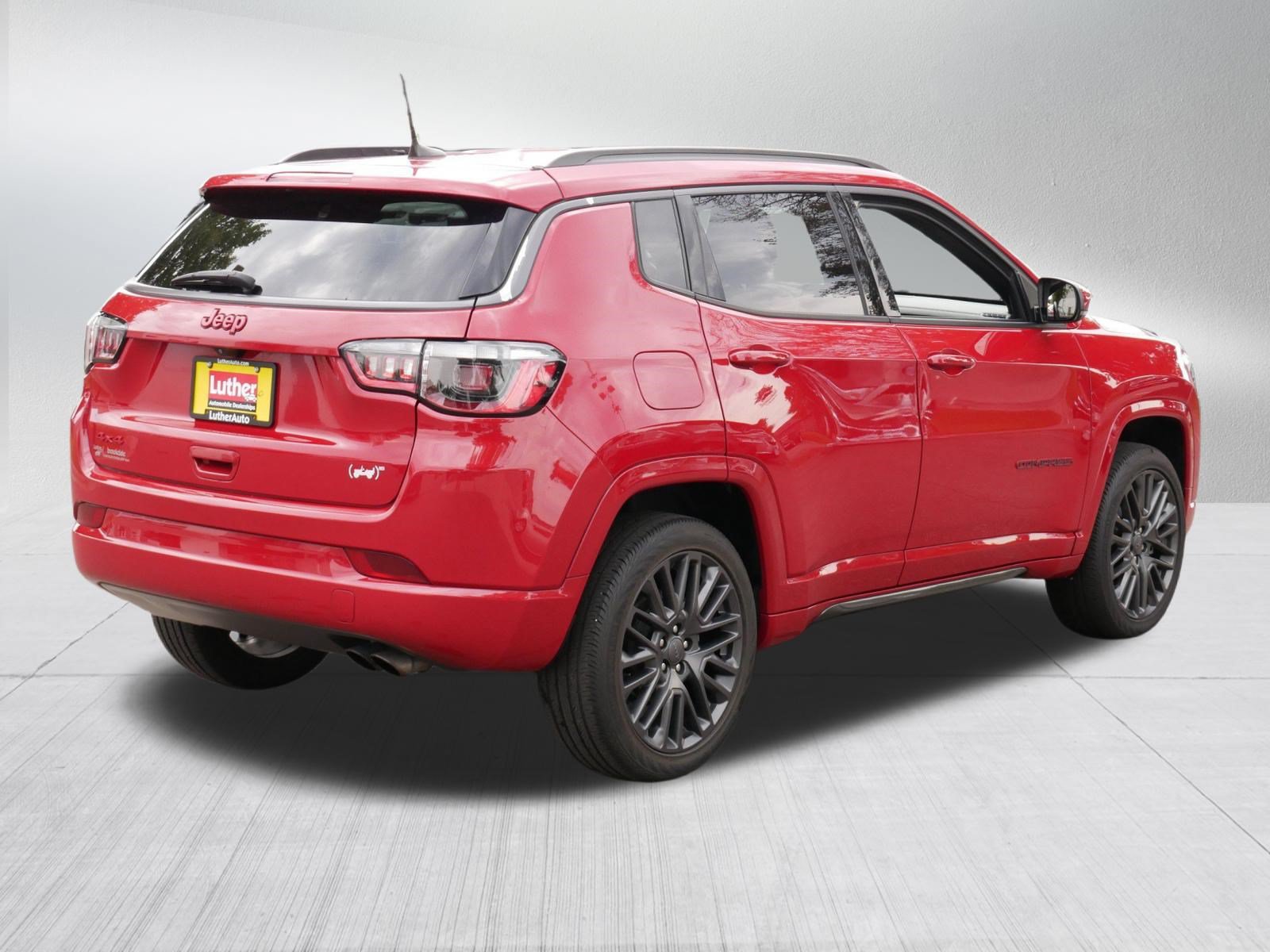 Used 2022 Jeep Compass Limited AWD/4WD image 7