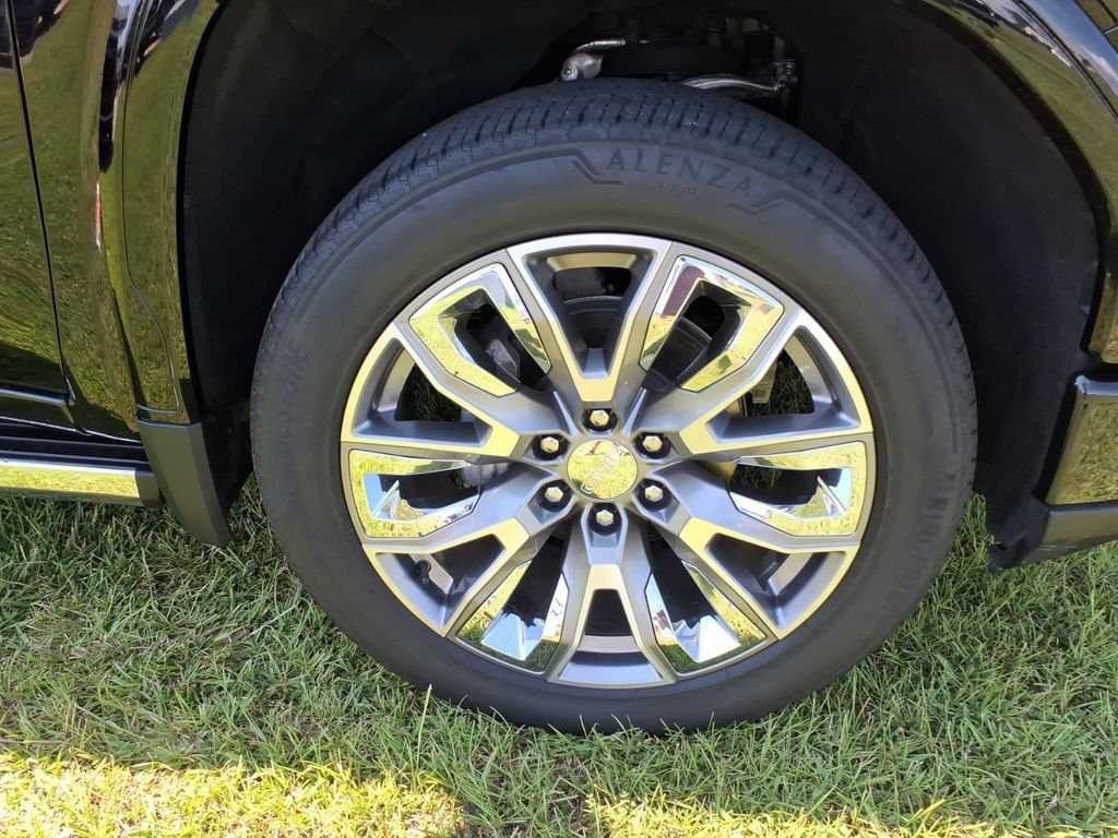 Used 2024 GMC Sierra 1500 Denali AWD/4WD image 9