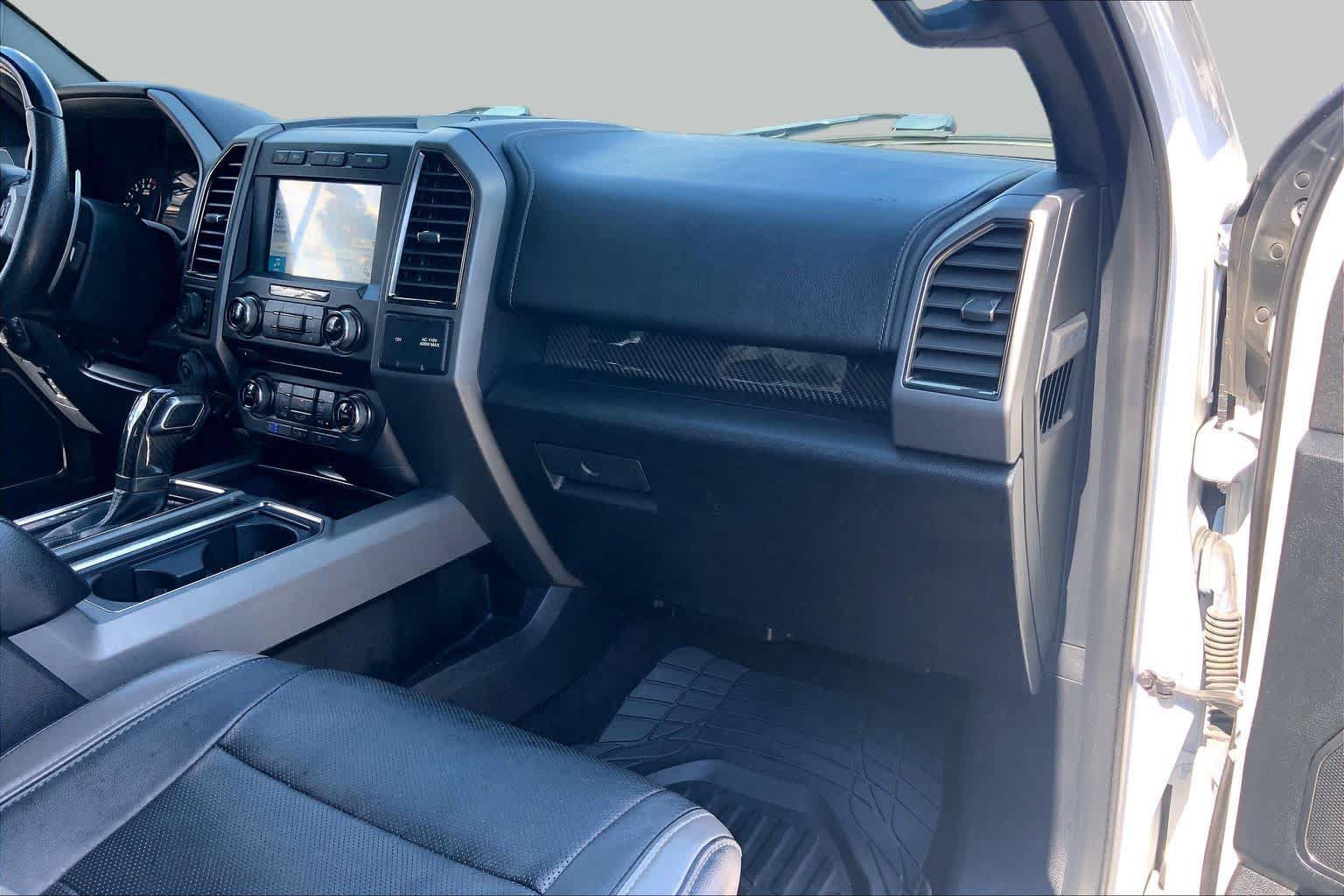 Used 2018 Ford F150 Raptor w/ Equipment Group 802A Luxury AWD/4WD image 18