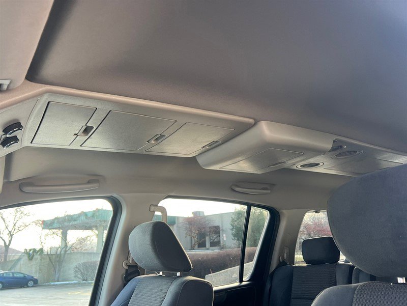 Used 2010 Nissan Armada SE image 26
