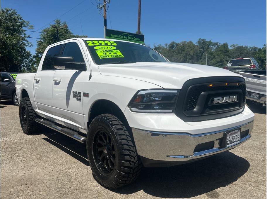 Used 2019 RAM 1500 Classic SLT w/ Luxury Group AWD/4WD image 1