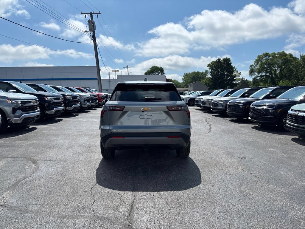 New 2026 Chevrolet Equinox LT w/ Convenience Package II FWD image 4
