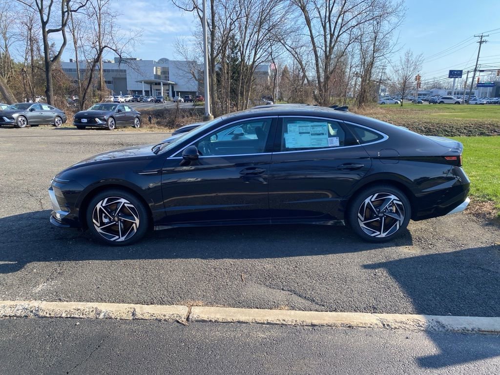 New 2026 Hyundai Sonata SEL FWD image 5