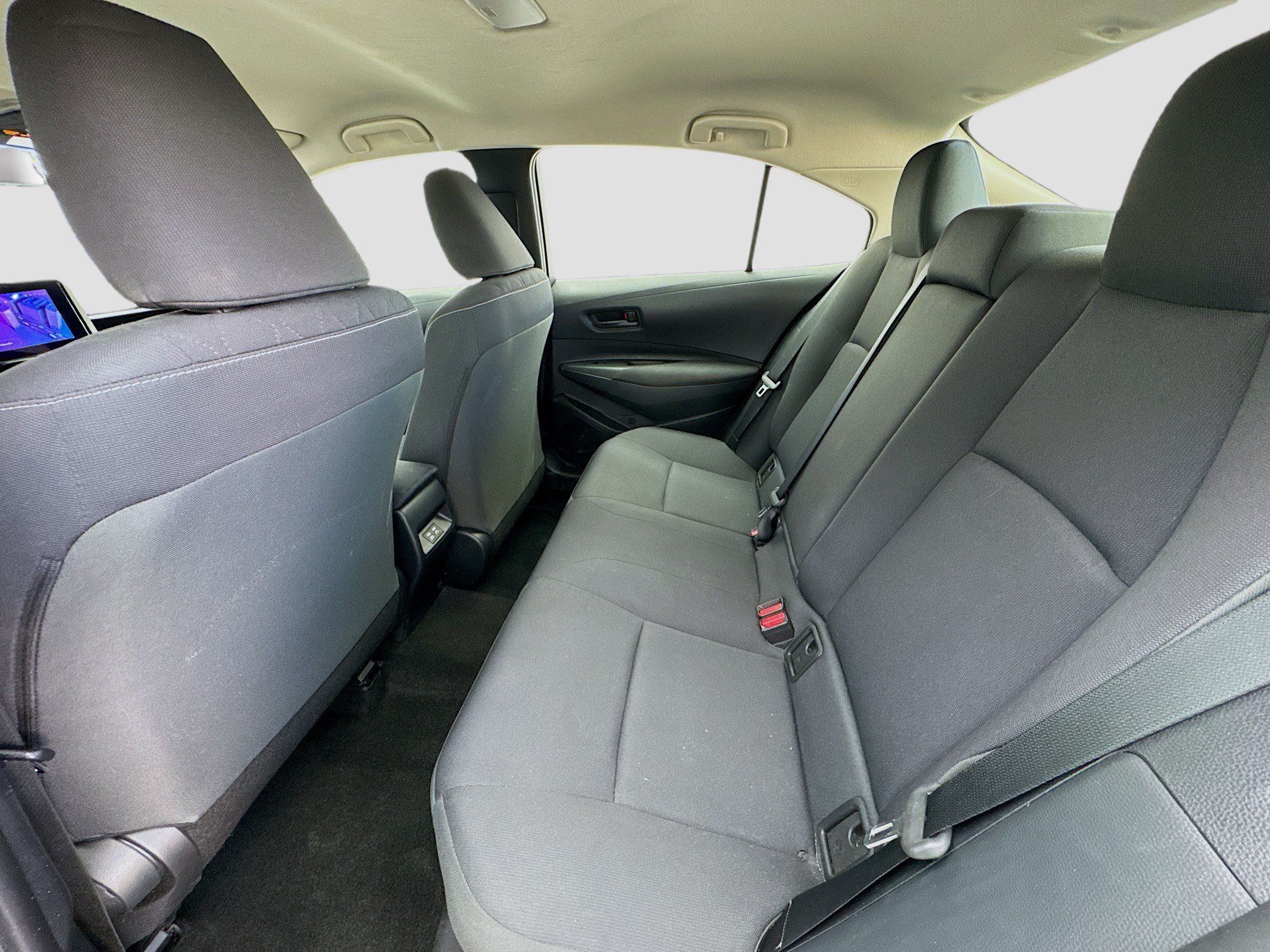 Used 2024 Toyota Corolla LE FWD image 15