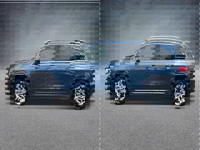 Used 2022 Mercedes-Benz GLB 250 4MATIC image 32