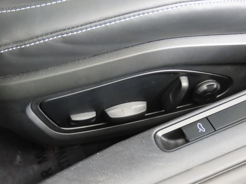 Certified 2025 Porsche 911 Carrera 4 GTS AWD/4WD image 39