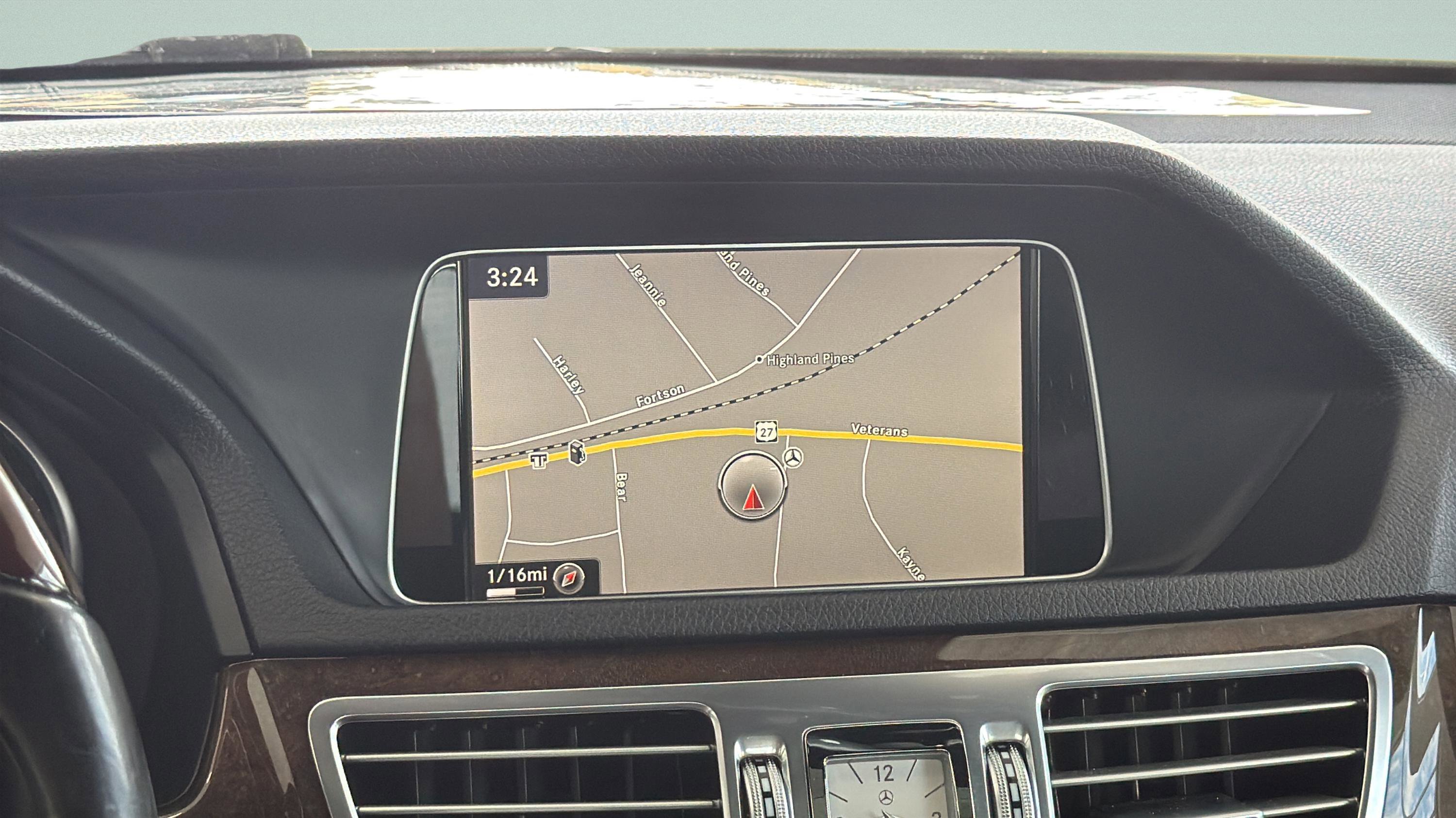 Used 2016 Mercedes-Benz E 350 Sedan image 41