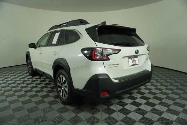 Certified 2025 Subaru Outback Premium w/ Popular Package #1A image 5