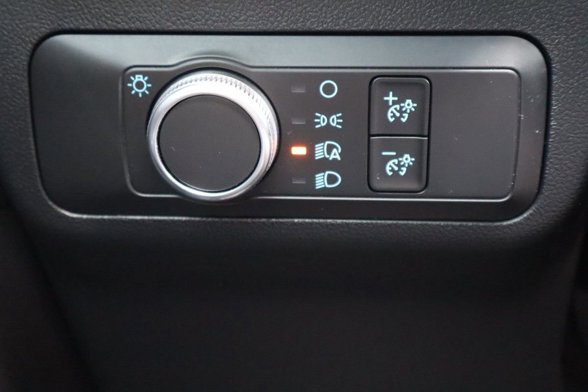 Used 2020 Ford Escape SE AWD/4WD image 28