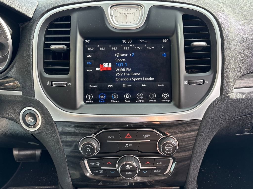 Used 2019 Chrysler 300 Touring L w/ Quick Order Package 22F image 24