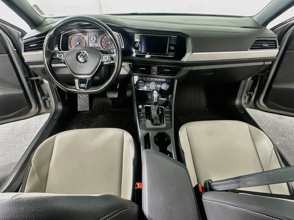 Used 2020 Volkswagen Jetta R-Line FWD image 18