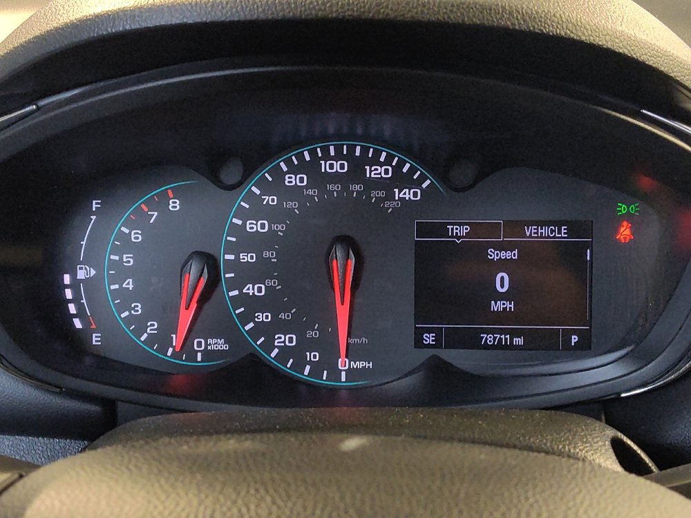 Used 2018 Chevrolet Trax LT w/ LT Convenience Package FWD image 23