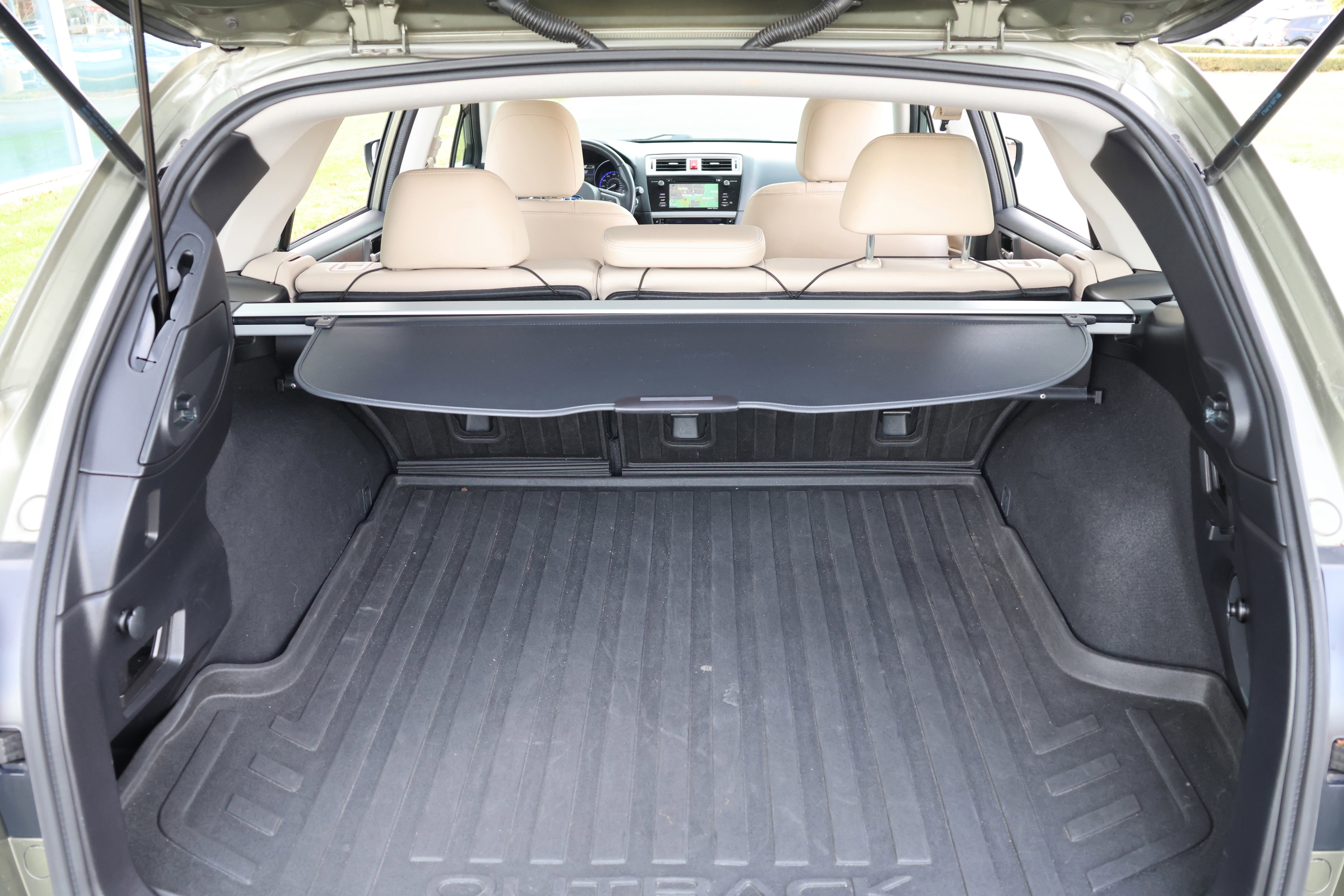 Used 2016 Subaru Outback 3.6R Limited image 35