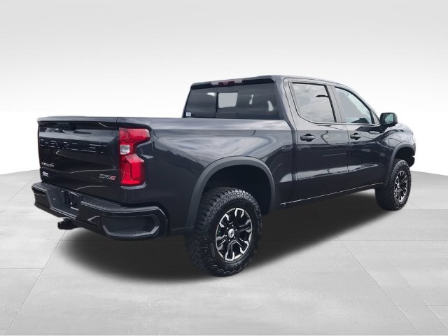 Used 2023 Chevrolet Silverado 1500 ZR2 w/ Technology Package AWD/4WD image 8