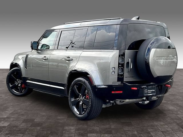 Used 2025 Land Rover Defender 110 X AWD/4WD image 4