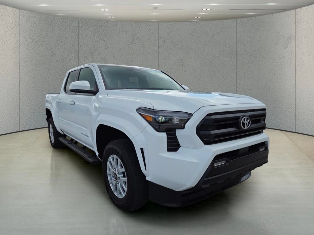 Used 2025 Toyota Tacoma SR5 RWD image 13