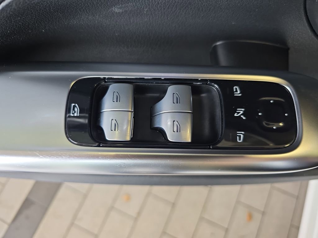 Certified 2025 Mercedes-Benz C 300 Sedan image 28