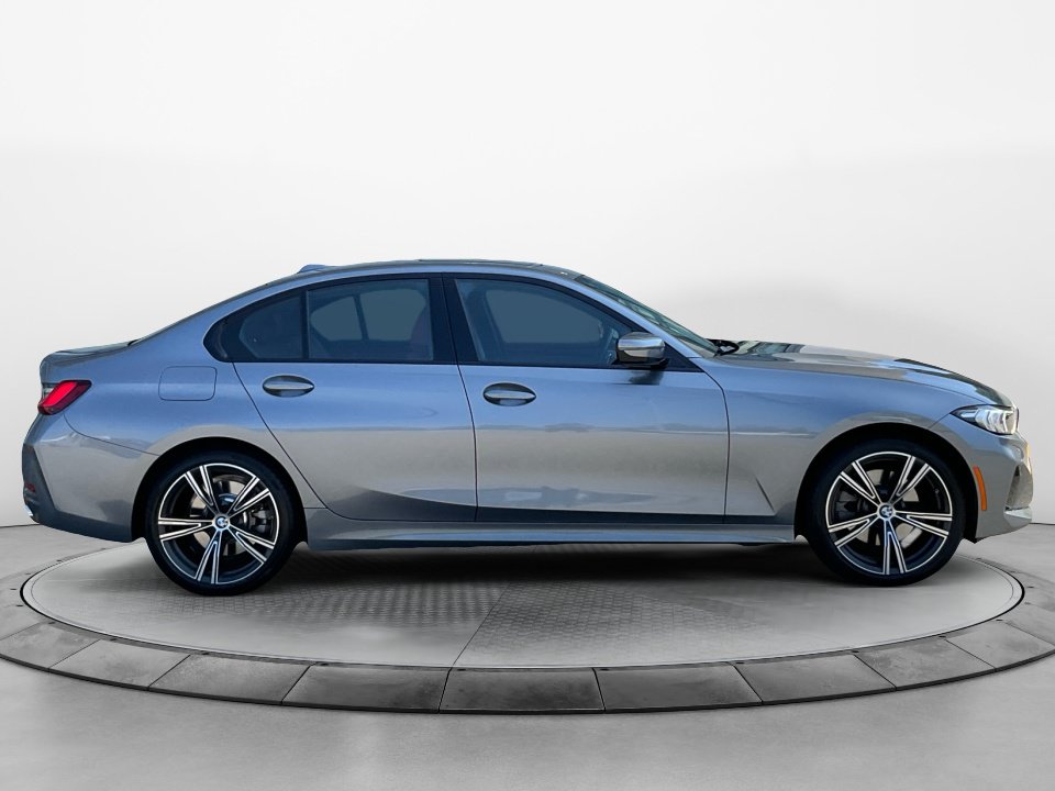 Used 2023 BMW 330i xDrive Sedan w/ Premium Package AWD/4WD image 8