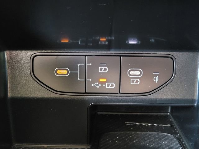 Used 2024 Kia Sorento S FWD image 12