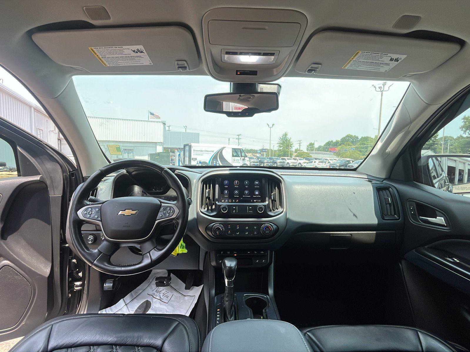 Used 2022 Chevrolet Colorado Z71 w/ Safety Package AWD/4WD image 20