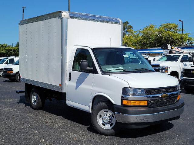 New 2025 Chevrolet Express 3500 w/ Power Convenience Package RWD image 24