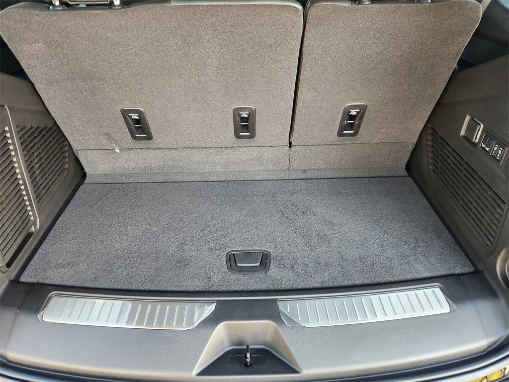 New 2026 GMC Yukon AT4 w/ AT4 Premium Package image 23