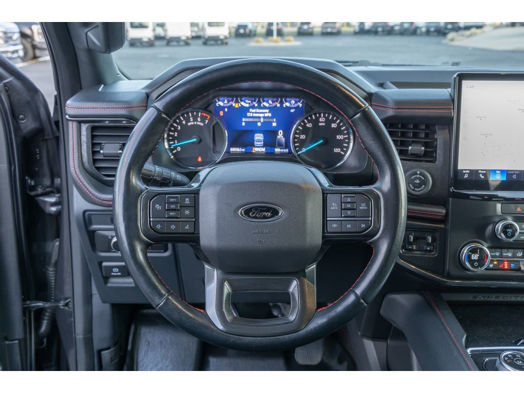 Used 2022 Ford Expedition Max Limited image 23