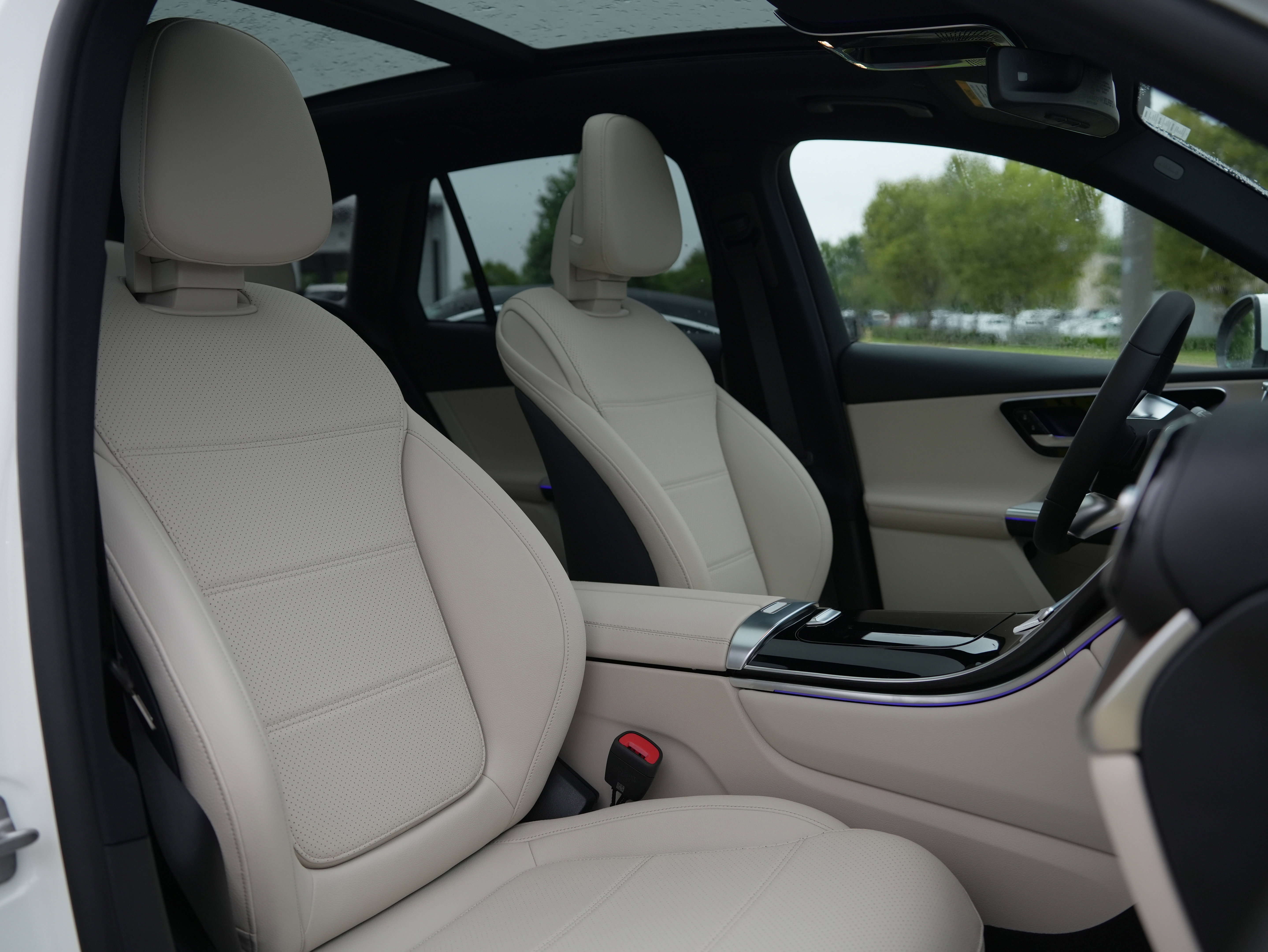 New 2026 Mercedes-Benz GLC 350e 4MATIC image 38