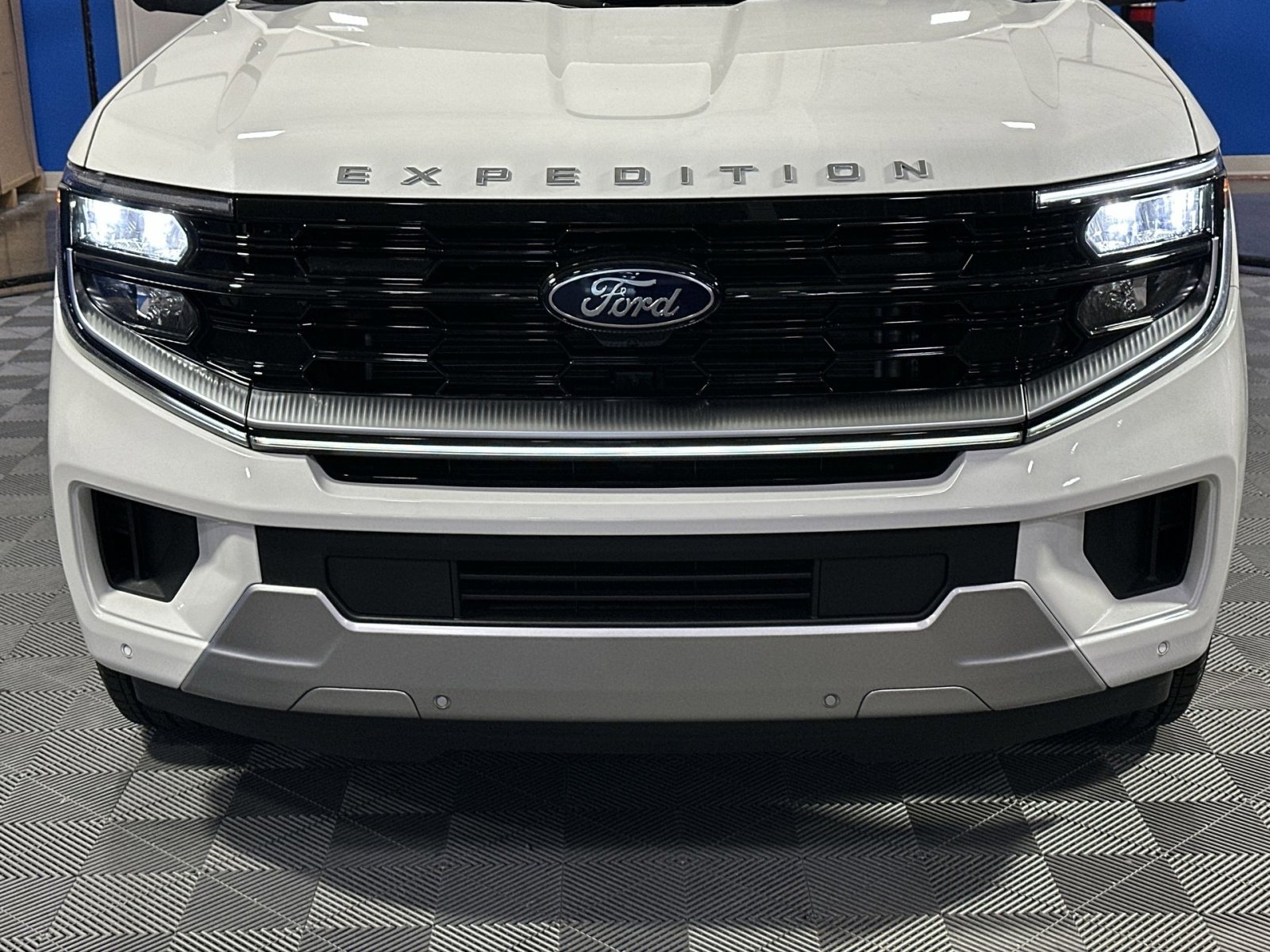 New 2025 Ford Expedition Max Platinum w/ Platinum Ultimate Package image 45