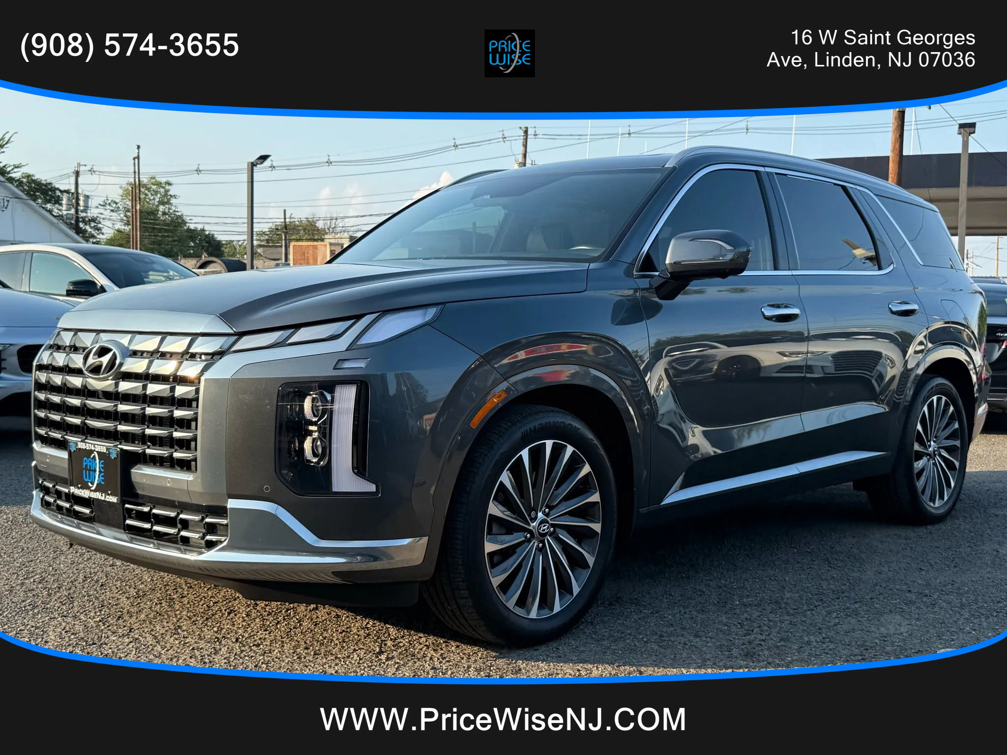 Used 2024 Hyundai Palisade Calligraphy image 3