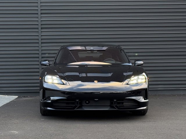 New 2025 Porsche Taycan 4S image 10