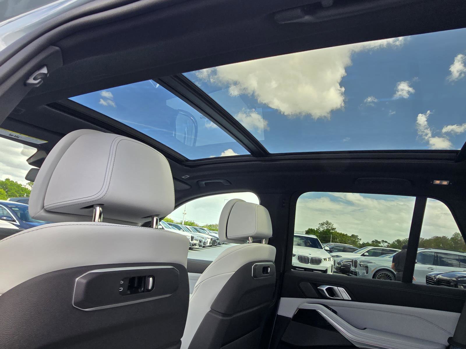 New 2026 BMW X5 sDrive40i w/ M Sport Package image 27