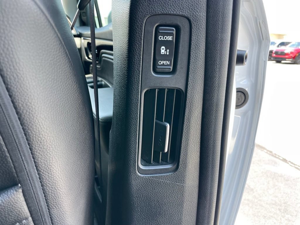 Certified 2024 Honda Odyssey Elite image 40