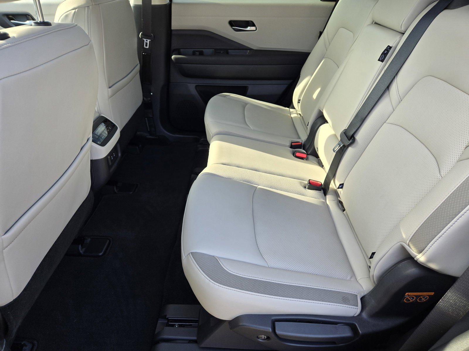 Certified 2026 Nissan Pathfinder SL AWD/4WD image 10