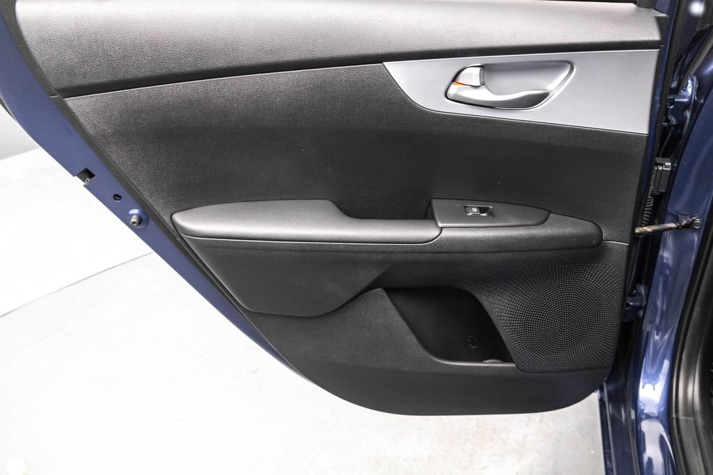Used 2022 Kia Forte LXS w/ LXS Technology Package image 25