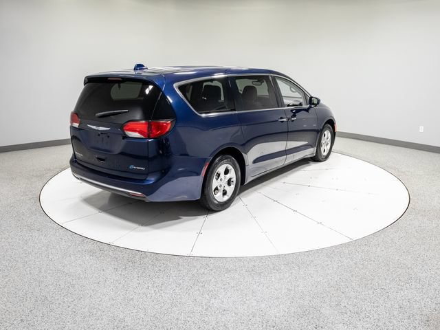 Used 2018 Chrysler Pacifica Touring Plus FWD image 29