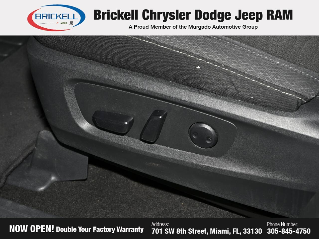 Used 2025 Nissan Pathfinder SV FWD image 25