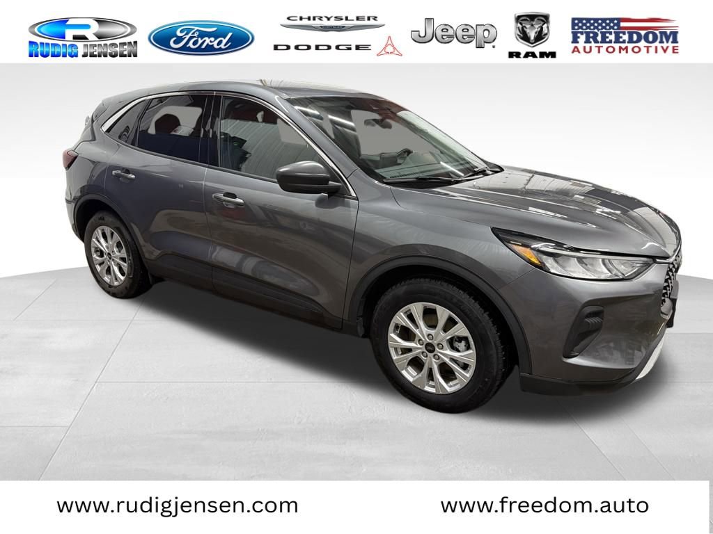 Used 2024 Ford Escape Active w/ Cold Weather Package image 10