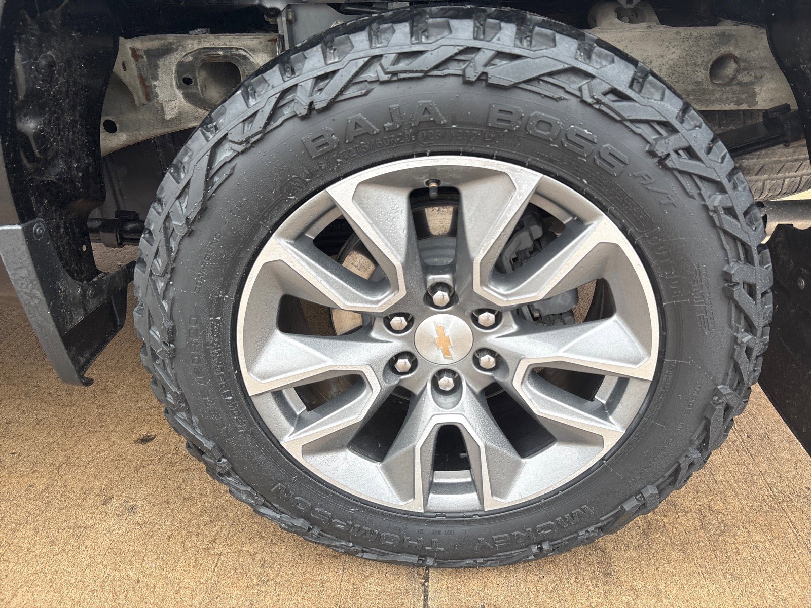 Used 2022 Chevrolet Silverado 1500 LT w/ Z71 Off-Road Package image 12